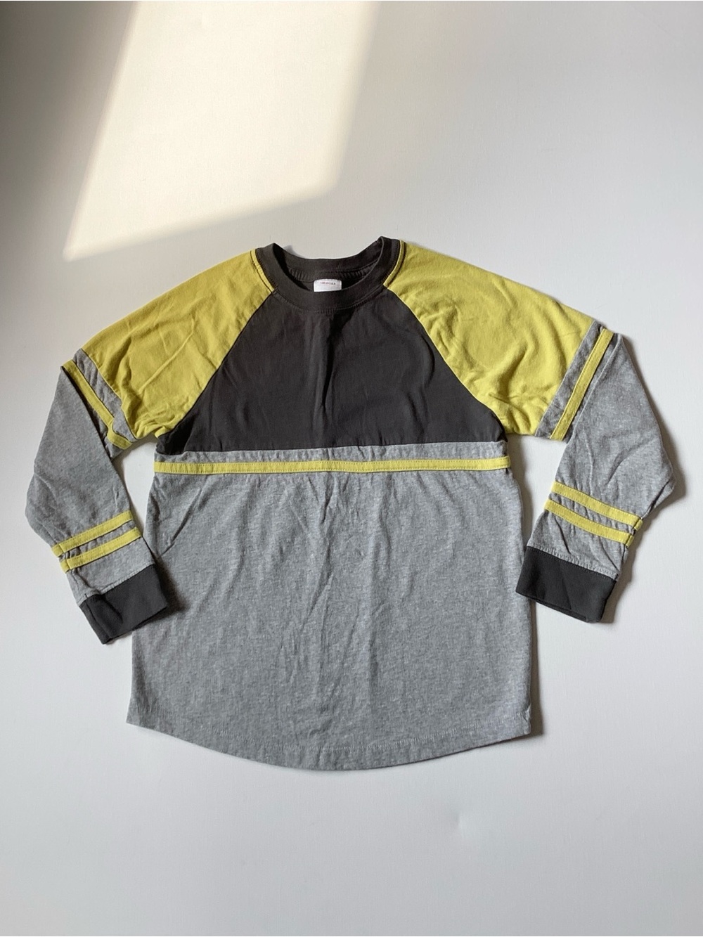 Hanna Andersson Yellow Gray Colorblock T-shirt